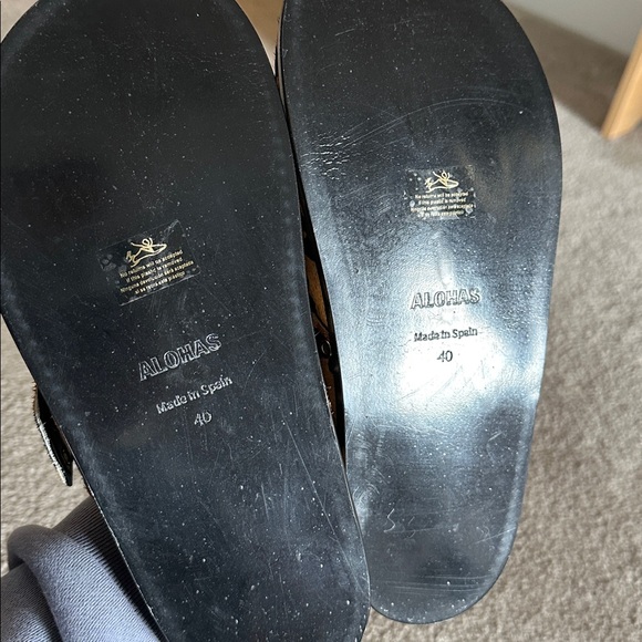 Alohas women’s size 40 (9-9.5) mules EUC - Picture 3 of 5